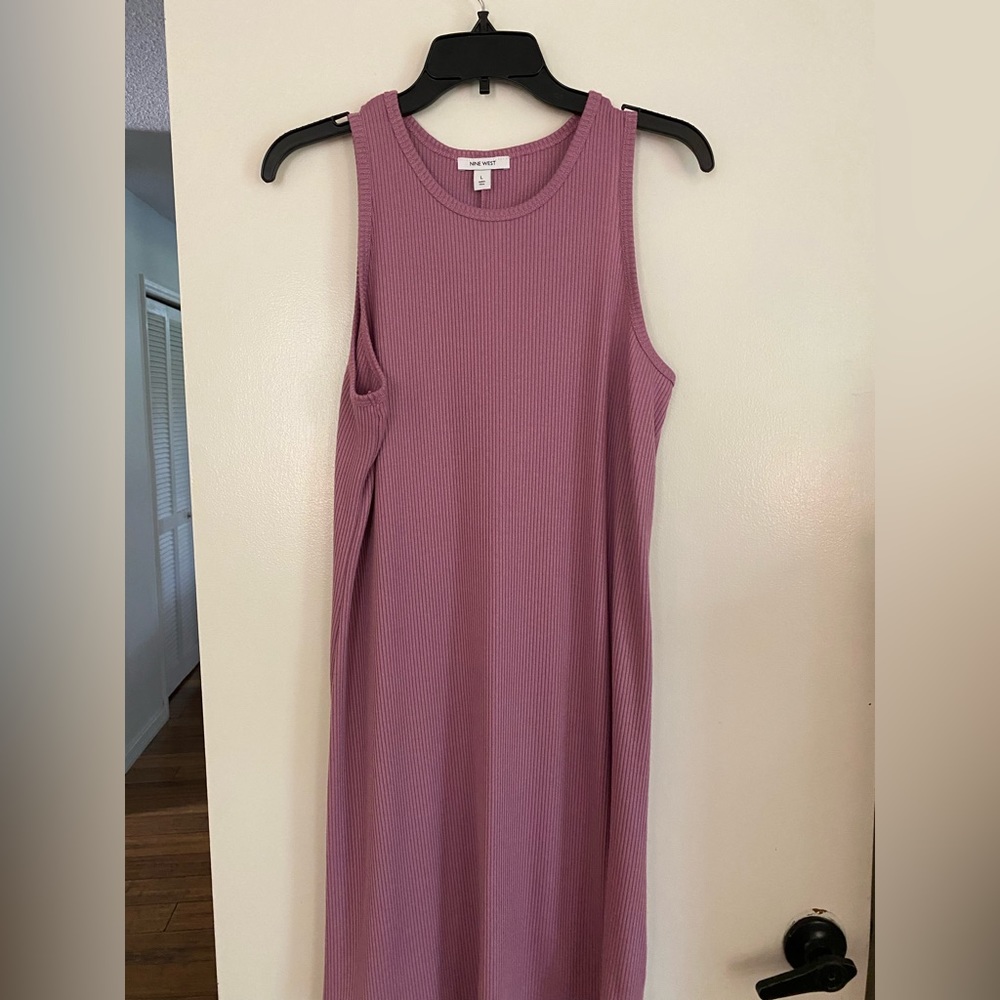 Woman’s dress, size L